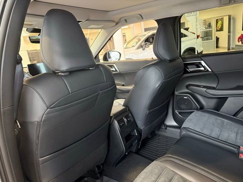 New 2026 Mitsubishi Outlander Trail Edition image 14