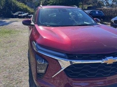 Used 2025 Chevrolet Trax LT w/ LT Convenience Package