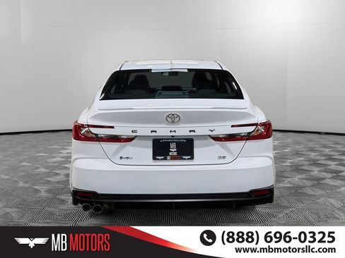 Used 2025 Toyota Camry LE FWD image 4