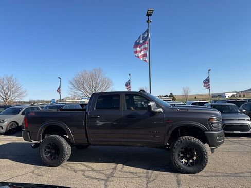 New 2026 RAM 2500 Big Horn AWD/4WD image 9