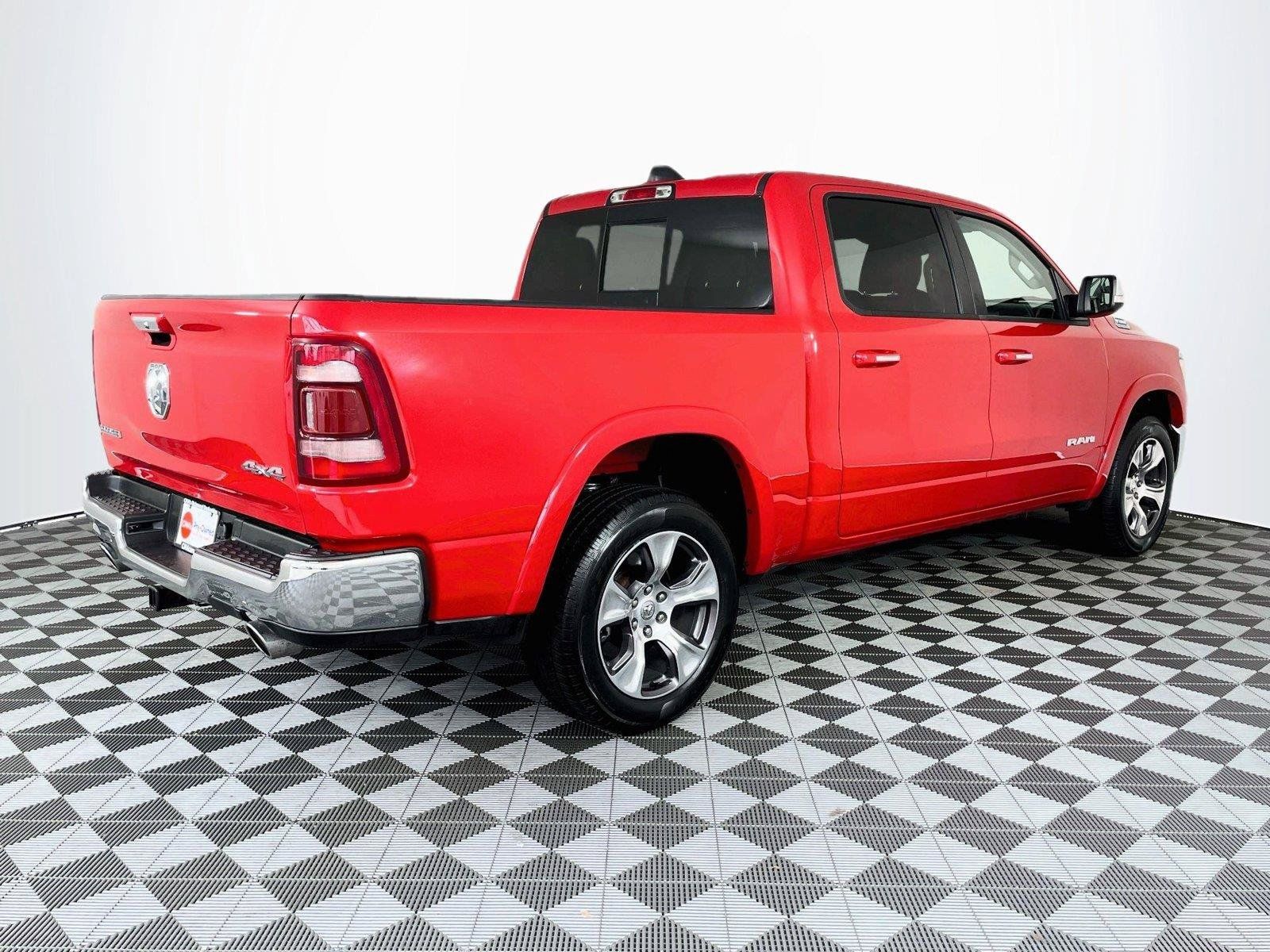 Used 2022 RAM 1500 Laramie AWD/4WD image 9