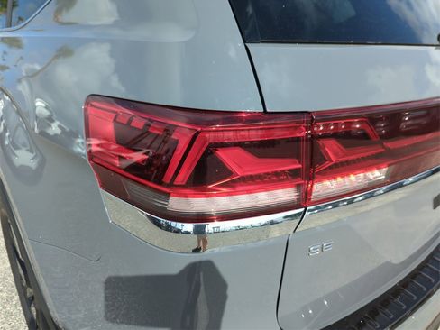 New 2026 Volkswagen Atlas SE image 14