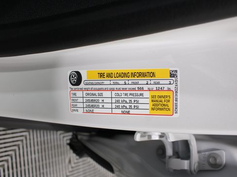 Used 2024 Cadillac XT4 Premium Luxury AWD/4WD image 40