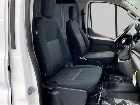 Used 2026 Ford Transit 150 Low Roof RWD image 7