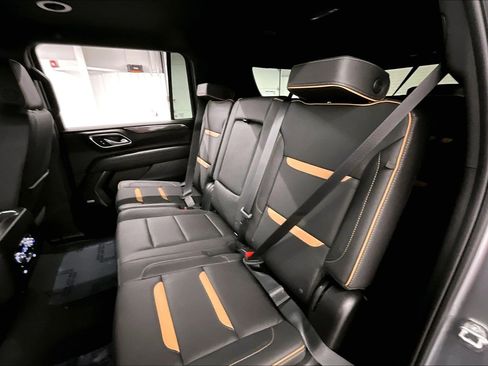 Used 2024 GMC Yukon XL AT4 AWD/4WD image 25