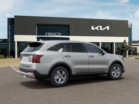 New 2026 Kia Sorento LX FWD image 6