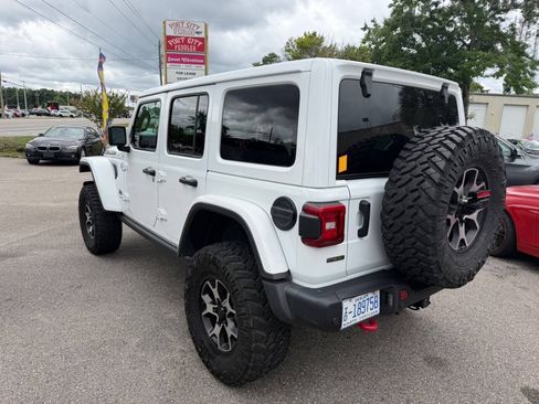 Used 2021 Jeep Wrangler Unlimited Rubicon w/ Dual Top Group AWD/4WD image 9