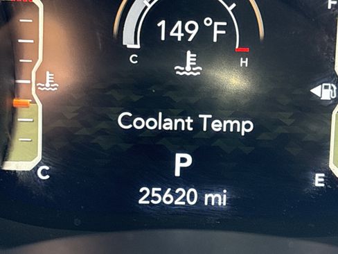 Used 2023 Jeep Wrangler Sahara image 26