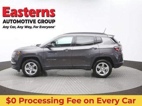 Used 2024 Jeep Compass Latitude AWD/4WD image 55