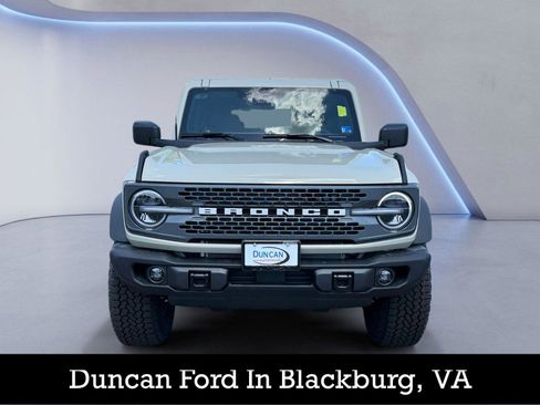 New 2026 Ford Bronco Badlands AWD/4WD image 8
