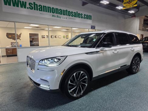 Used 2020 Lincoln Aviator Reserve w/ Equipment Group 202A AWD/4WD image 2