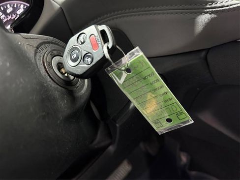 Used 2024 Subaru Outback Premium image 24