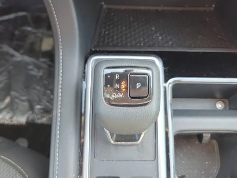 Used 2024 Nissan Pathfinder SV AWD/4WD image 23