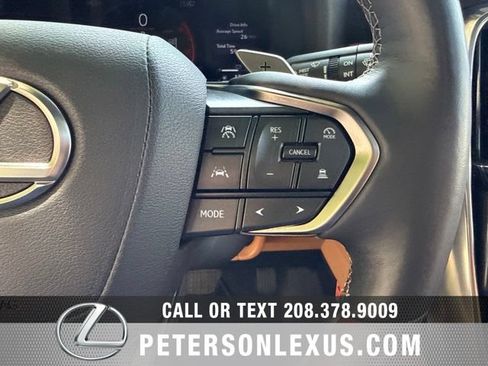 Used 2025 Lexus LX 600 4WD w/ Accessory Package (2T) image 33