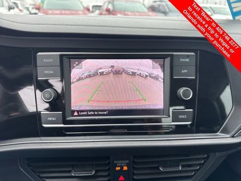 Used 2024 Volkswagen Jetta SE image 26