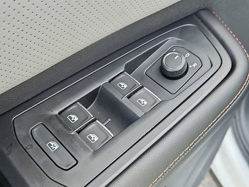 New 2026 Volkswagen Atlas Peak Edition AWD/4WD image 7
