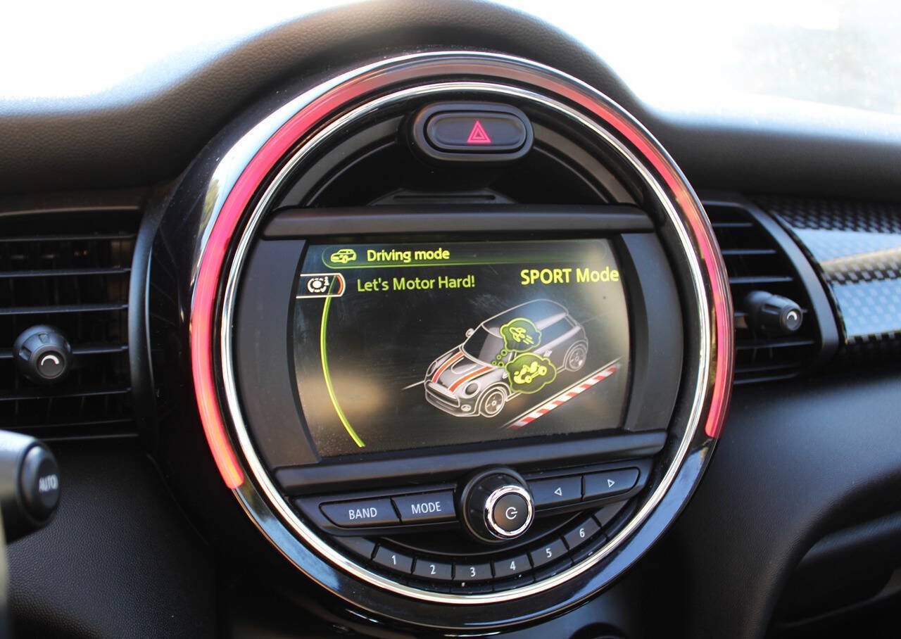 Used 2017 MINI Cooper S FWD image 28