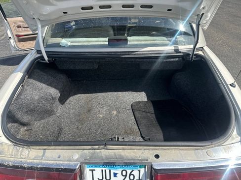 Used 1991 Buick Riviera Coupe FWD image 13
