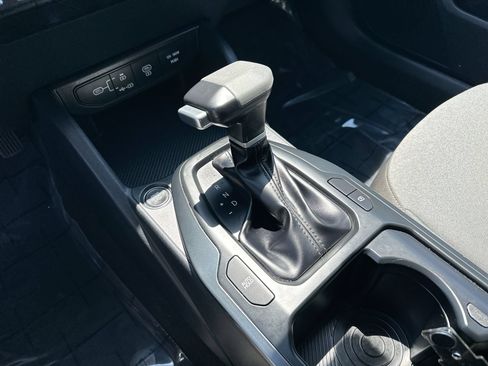 Used 2025 Kia K4 FWD image 18