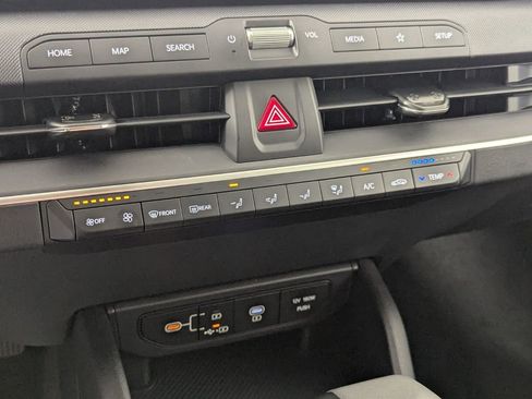 New 2025 Kia K4 LXS image 18