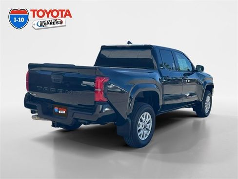 Certified 2025 Toyota Tacoma SR5 image 5