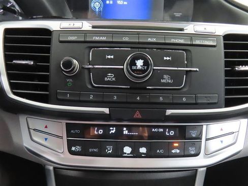 Used 2015 Honda Accord LX image 24