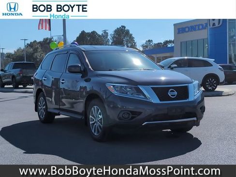 Used 2013 Nissan Pathfinder SV image 1