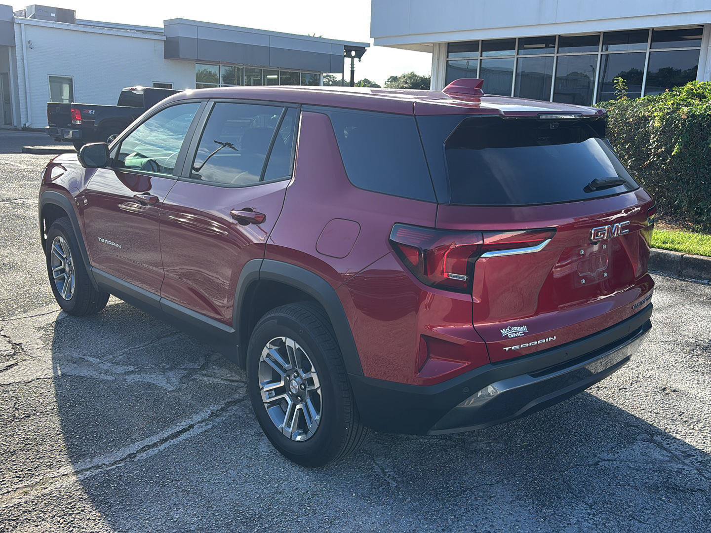 Used 2026 GMC Terrain Elevation w/ Technology Package II FWD image 5
