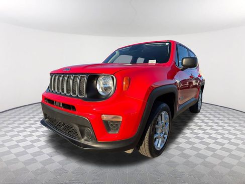 Used 2023 Jeep Renegade Latitude image 1
