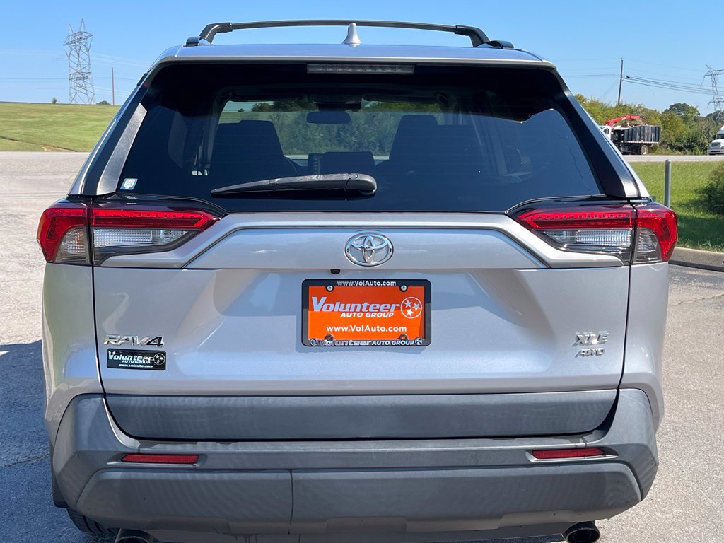 Used 2021 Toyota RAV4 XLE w/ Convenience Package AWD/4WD image 8