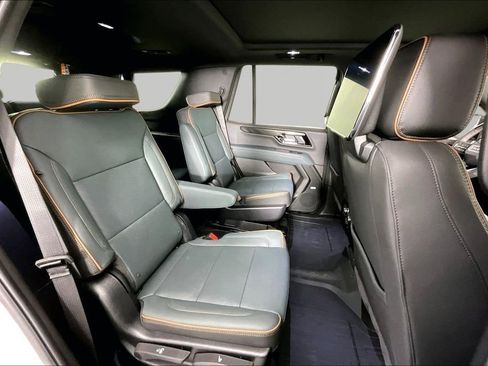 New 2026 GMC Yukon AT4 AWD/4WD image 11