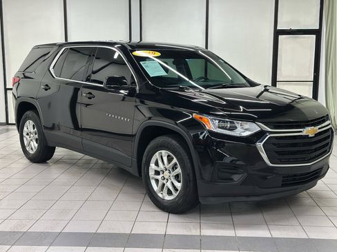 Used 2019 Chevrolet Traverse LS image 1