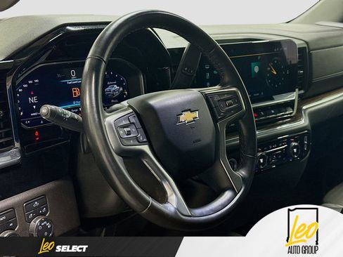 Used 2024 Chevrolet Silverado 1500 LT AWD/4WD image 14