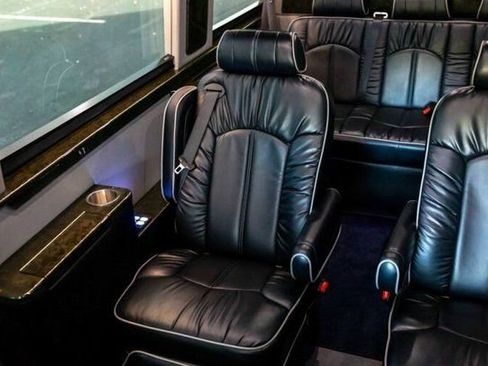 Used 2017 Mercedes-Benz Sprinter 2500 image 5