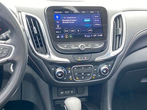 Used 2022 Chevrolet Equinox Premier image 10