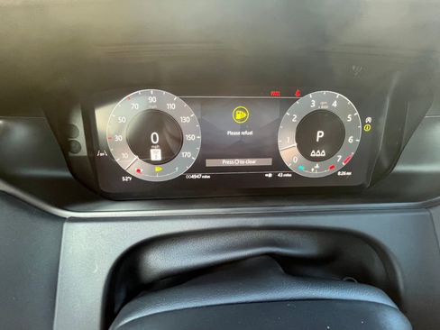 Used 2025 Land Rover Range Rover Velar S image 19