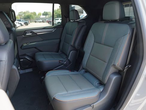 New 2026 GMC Acadia AT4 w/ Super Cruise Package AWD/4WD image 20