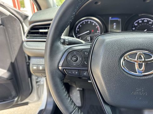Used 2024 Toyota Camry SE image 22