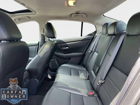 Used 2024 Nissan Sentra SR w/ SR Premium Package FWD image 15