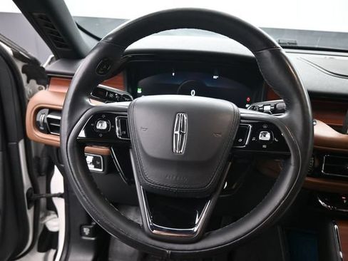 Used 2022 Lincoln Aviator Reserve w/ Elements Package Plus RWD image 32