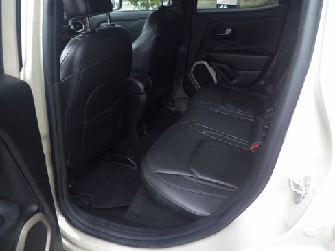 Used 2016 Jeep Renegade Limited AWD/4WD image 33