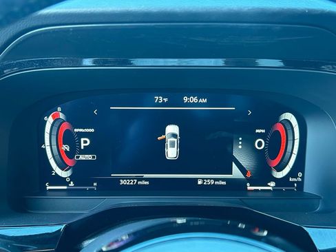 Used 2023 Nissan Pathfinder Platinum w/ Cargo Package image 34