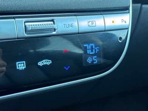 Used 2023 Hyundai Ioniq 5 Limited image 30