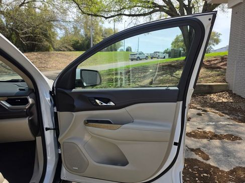 Used 2019 GMC Acadia Denali w/ Technology Package image 47