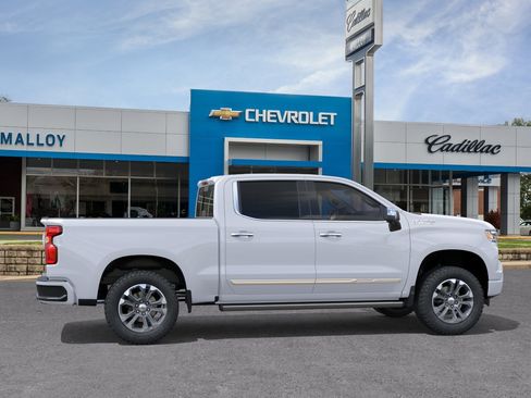 New 2026 Chevrolet Silverado 1500 High Country w/ Technology Package AWD/4WD image 30