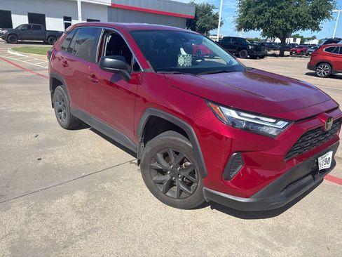 Used 2023 Toyota RAV4 LE FWD image 3