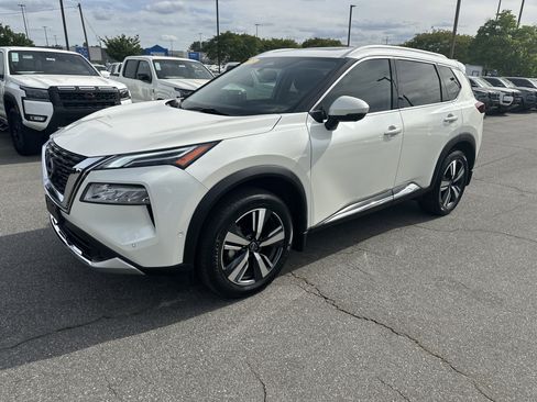 Certified 2023 Nissan Rogue Platinum w/ Platinum Premium Package FWD image 1