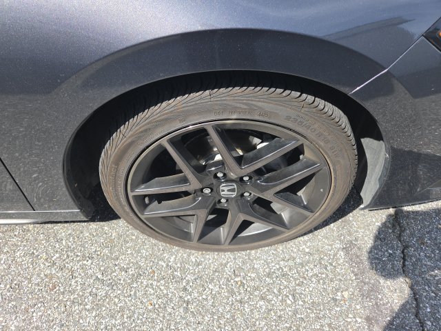 Used 2024 Honda Civic Sport Touring image 11
