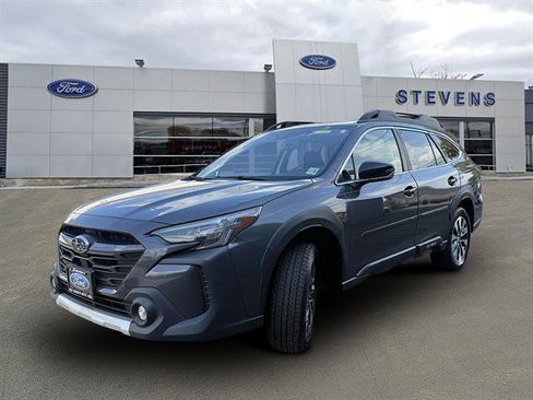 Used 2024 Subaru Outback Limited XT AWD/4WD image 2