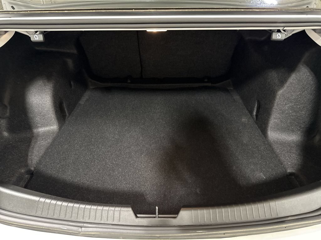 Used 2022 Chevrolet Malibu LT FWD image 23